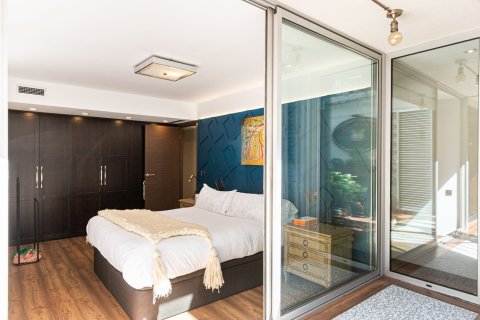 Купить квартиру в Барселона, Испания с 4 комнаты, № 1507 - фото 12