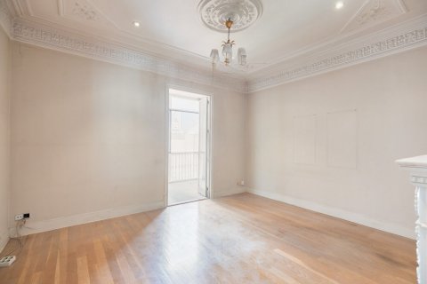 4 bedrooms apartment for sale in Barcelona, Catalonia, Spain № 1505 - photo 5