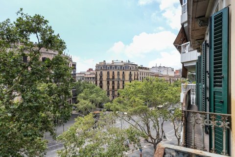 4 bedrooms apartment for sale in Barcelona, Catalonia, Spain № 1505 - photo 4