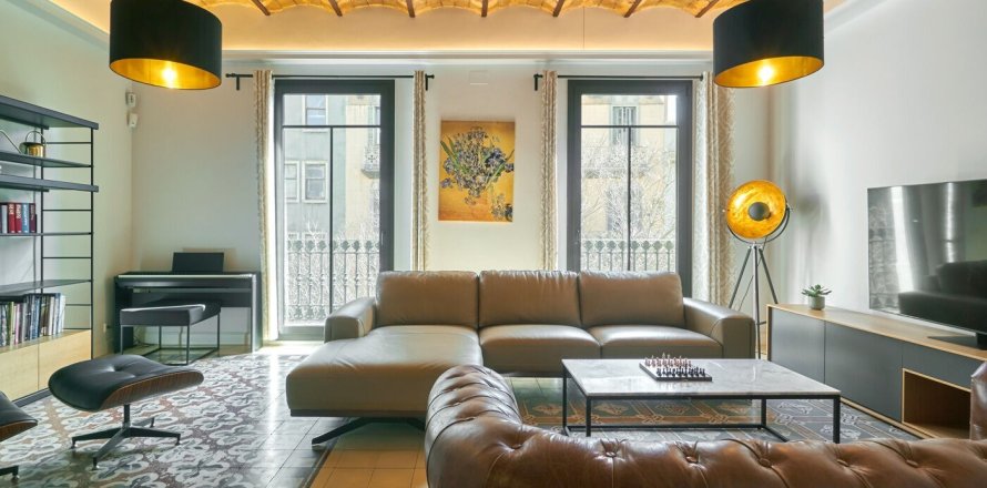 Apartamento de 3 dormitorios en venta en Barcelona, Cataluña, Spain № 1502