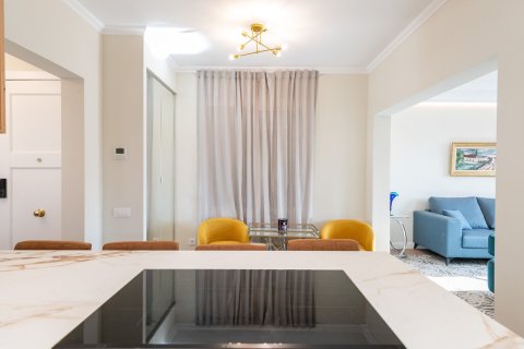 Купить квартиру в Барселона, Испания с 5 комнат, № 1501 - фото 8