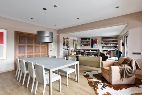 8 chambres villa à vendre à Valldoreix, Barcelona, Catalonia, Spain № 4419 - photo 5