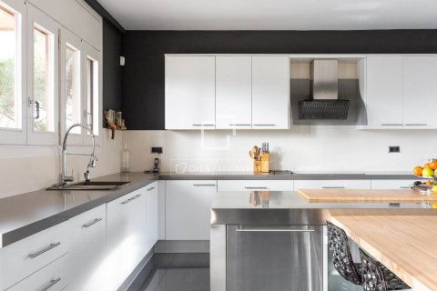 8 chambres villa à vendre à Valldoreix, Barcelona, Catalonia, Spain № 4419 - photo 15