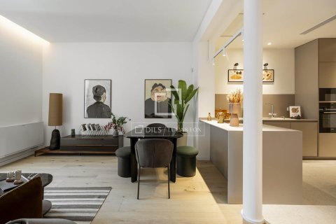 2 bedrooms apartment for sale in Barcelona, Catalonia, Spain № 4422 - photo 15