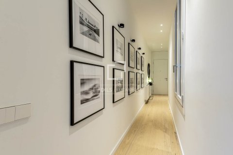 2 chambres apartment à vendre à Barcelona, Catalonia, Spain № 4422 - photo 17