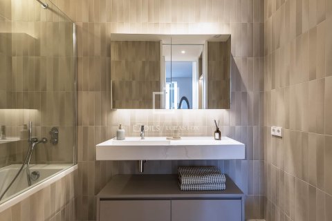 2 chambres apartment à vendre à Barcelona, Catalonia, Spain № 4422 - photo 16