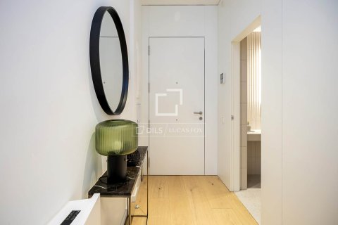 2 bedrooms apartment for sale in Barcelona, Catalonia, Spain № 4422 - photo 17