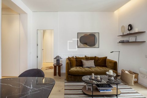 2 bedrooms apartment for sale in Barcelona, Catalonia, Spain № 4422 - photo 6
