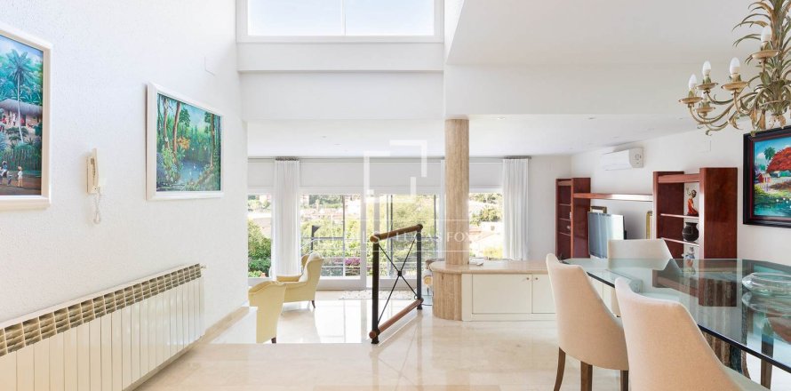 Вилла с 7 спальнями в Кастельдефельсе, Барселона, Каталония, Испания № 4421