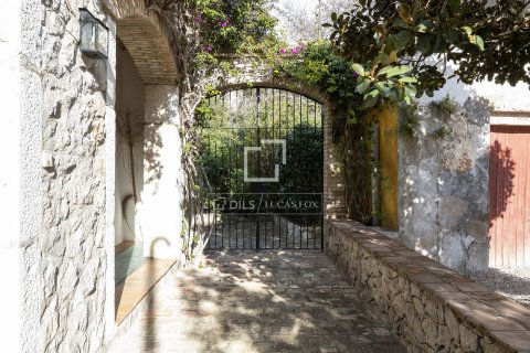 Villa de 5 dormitorios en venta en Sitges, Barcelona, Cataluña, Spain № 4418 - foto 16