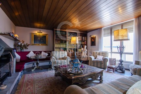 Купить квартиру в Сабадель, Испания с 6 спален, 412м², № 7703 - фото 29