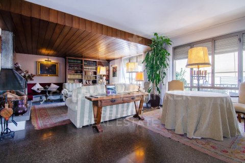 Купить квартиру в Сабадель, Испания с 6 спален, 412м², № 7703 - фото 30