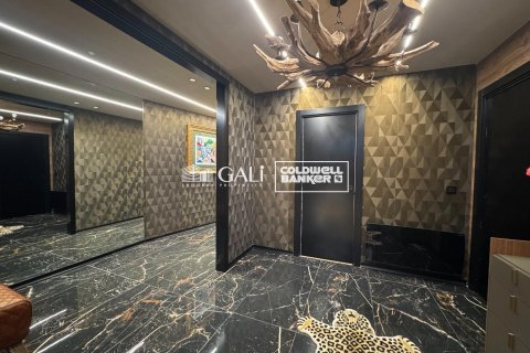 Купить квартиру в Андорра, Испания с 5 спален, 220м², № 7778 - фото 5