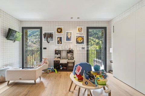 Купить квартиру в Андорра, Испания с 5 спален, 220м², № 7778 - фото 11