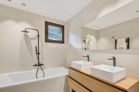 Купить квартиру в Андорра, Испания с 5 спален, 220м², № 7778 - фото 12