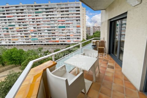 Apartamento de 3 dormitorios en venta en Barcelona, Cataluña, Spain № 7781 - foto 27