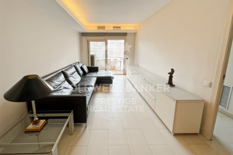 Apartamento de 3 dormitorios en venta en Barcelona, Cataluña, Spain № 7781 - foto 24