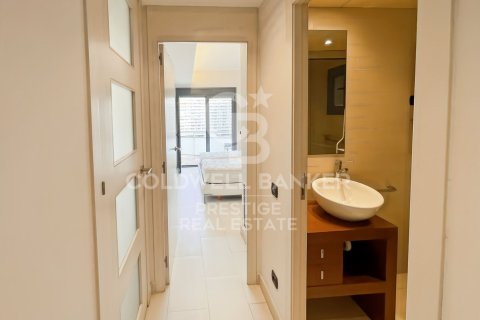Apartamento de 3 dormitorios en venta en Barcelona, Cataluña, Spain № 7781 - foto 12