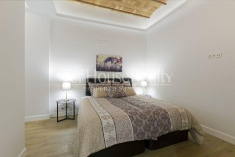 Купить квартиру в Барселона, Испания с 3 спальни, 150м², № 2346 - фото 13