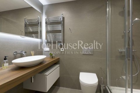 Купить квартиру в Барселона, Испания с 3 спальни, 150м², № 2346 - фото 12