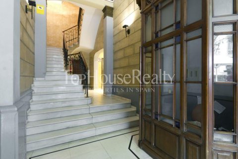 Купить квартиру в Барселона, Испания с 3 спальни, 150м², № 2346 - фото 18