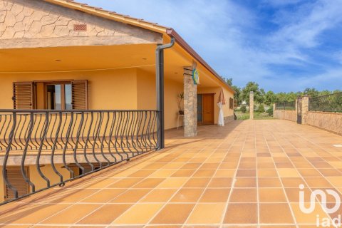 5 bedrooms house for sale in Riells i Viabrea, Girona, Catalonia, Spain № 5008 - photo 24