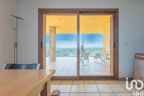 5 bedrooms house for sale in Riells i Viabrea, Girona, Catalonia, Spain № 5008 - photo 2