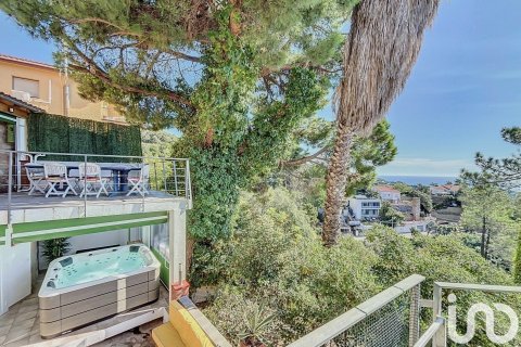 3 bedrooms house for sale in Lloret de Mar, Girona, Catalonia, Spain № 5002 - photo 23