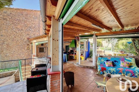 3 bedrooms house for sale in Lloret de Mar, Girona, Catalonia, Spain № 5002 - photo 17