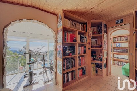 3 bedrooms house for sale in Lloret de Mar, Girona, Catalonia, Spain № 5002 - photo 15