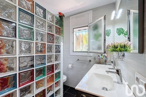 3 bedrooms house for sale in Lloret de Mar, Girona, Catalonia, Spain № 5002 - photo 10