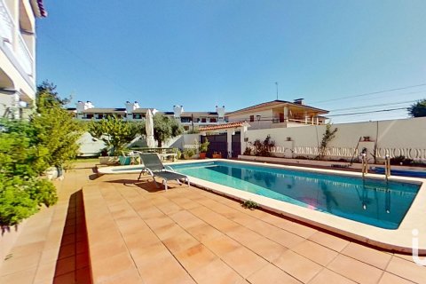 7 bedrooms house for sale in El Vendrell, Tarragona, Catalonia, Spain № 5007 - photo 4