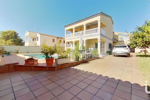 7 bedrooms house for sale in El Vendrell, Tarragona, Catalonia, Spain № 5007 - photo 2