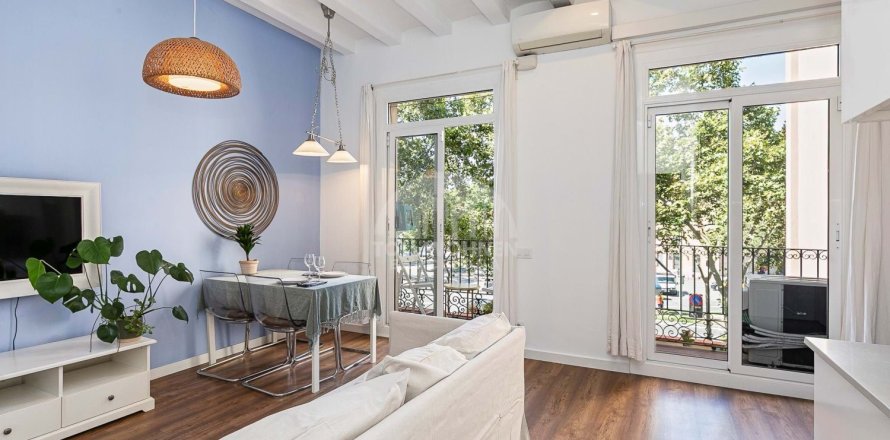 Квартира с 2 спальнями в Старый городе, Барселона, Каталония, Испания № 2781