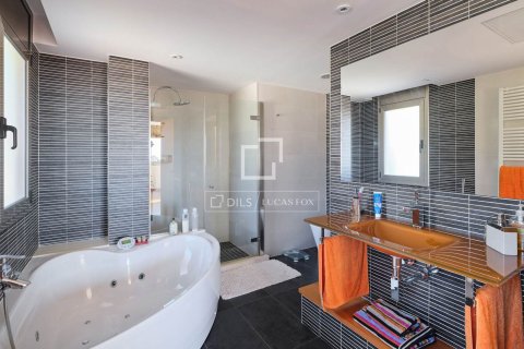 5 chambres villa à vendre à Sant Vicenc De Montalt, Barcelona, Catalonia, Spain № 4000 - photo 23