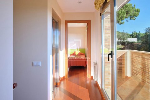 5 chambres villa à vendre à Sant Vicenc De Montalt, Barcelona, Catalonia, Spain № 4000 - photo 26