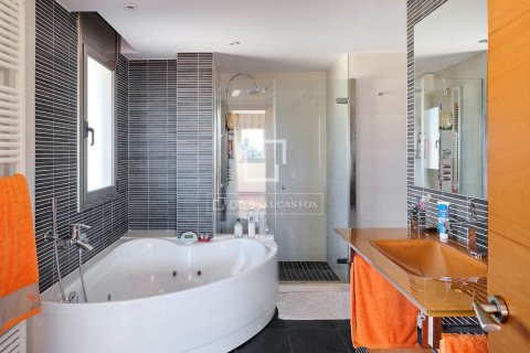 5 chambres villa à vendre à Sant Vicenc De Montalt, Barcelona, Catalonia, Spain № 4000 - photo 25