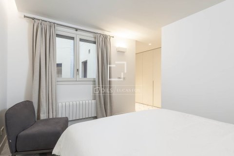 2 chambres apartment à vendre à Barcelona, Catalonia, Spain № 3999 - photo 17