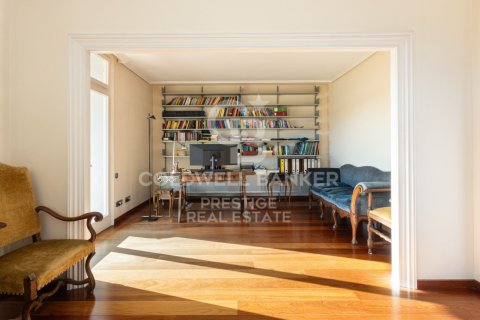 6 bedrooms apartment for sale in Barcelona, Catalonia, Spain № 5381 - photo 2