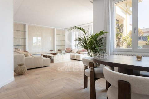 3 bedrooms penthouse for sale in Barcelona, Catalonia, Spain № 5383 - photo 15