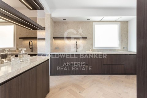 3 bedrooms penthouse for sale in Barcelona, Catalonia, Spain № 5383 - photo 11