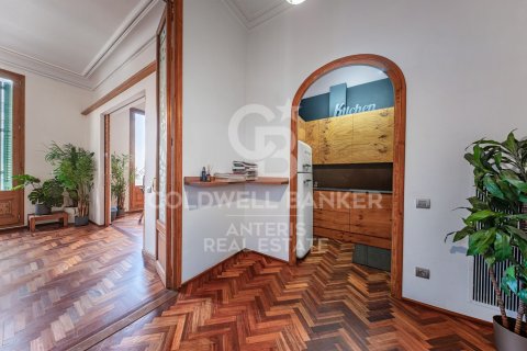 3 bedrooms apartment for sale in Barcelona, Catalonia, Spain № 5378 - photo 18