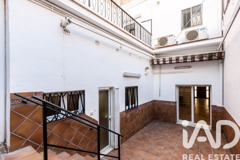 5 bedrooms house for sale in El Masnou, Barcelona, Catalonia, Spain № 7429 - photo 15