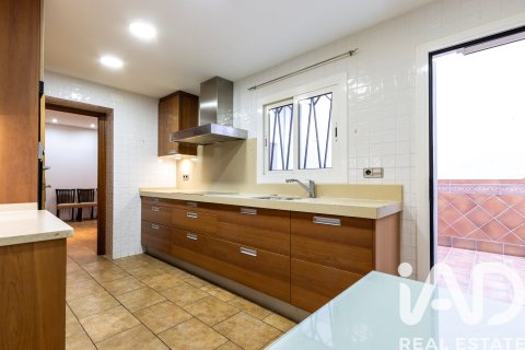 5 bedrooms house for sale in El Masnou, Barcelona, Catalonia, Spain № 7429 - photo 22