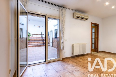 5 bedrooms house for sale in El Masnou, Barcelona, Catalonia, Spain № 7429 - photo 17