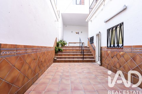 5 bedrooms house for sale in El Masnou, Barcelona, Catalonia, Spain № 7429 - photo 16