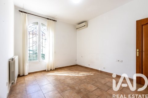 5 bedrooms house for sale in El Masnou, Barcelona, Catalonia, Spain № 7429 - photo 12