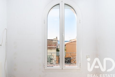 5 bedrooms house for sale in El Masnou, Barcelona, Catalonia, Spain № 7429 - photo 5