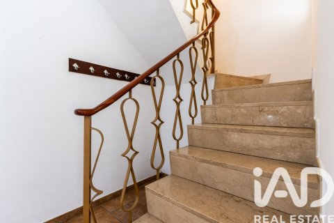 5 bedrooms house for sale in El Masnou, Barcelona, Catalonia, Spain № 7429 - photo 10