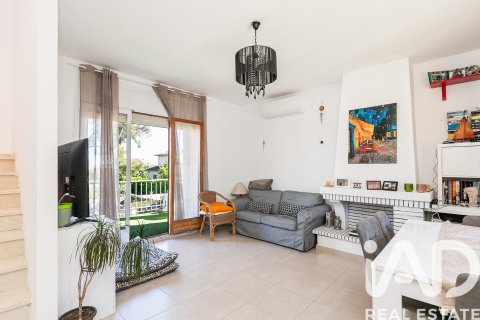 6 bedrooms house for sale in El Vendrell, Tarragona, Catalonia, Spain № 7427 - photo 12